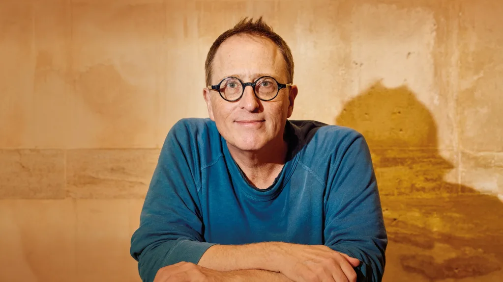 Enter THE CASTLE with Jon Ronson - Mystery, Crime & Unmoored Men