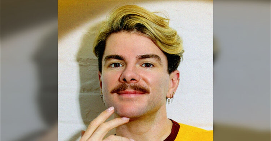 Christopher Hall: Pizazz