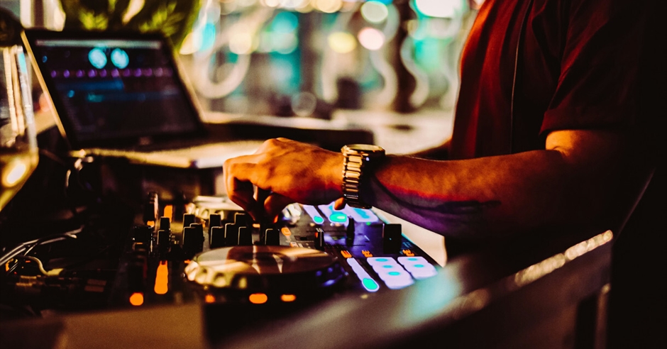 FME HOUSE (D&B) Boat Party