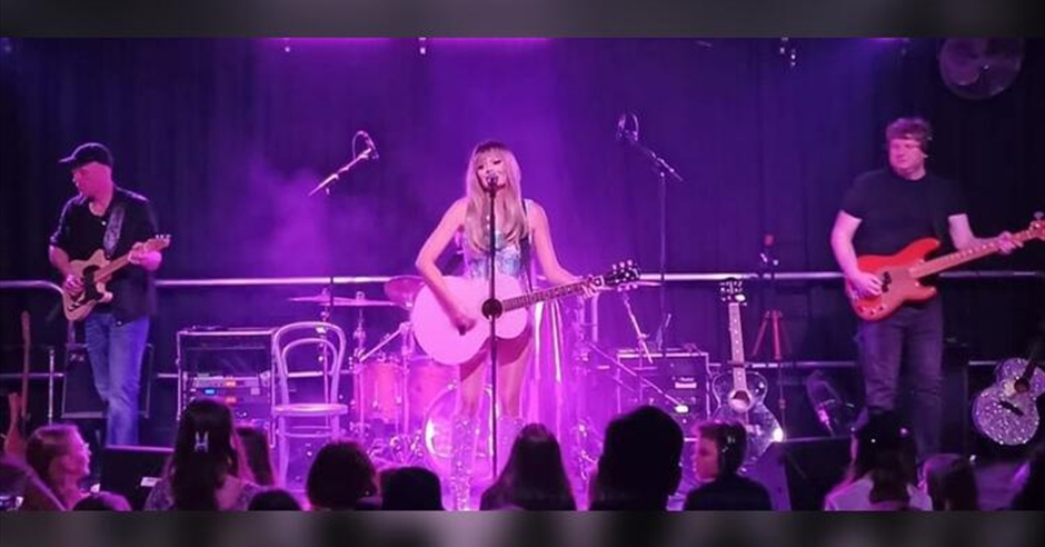 Taylor Swift Tribute